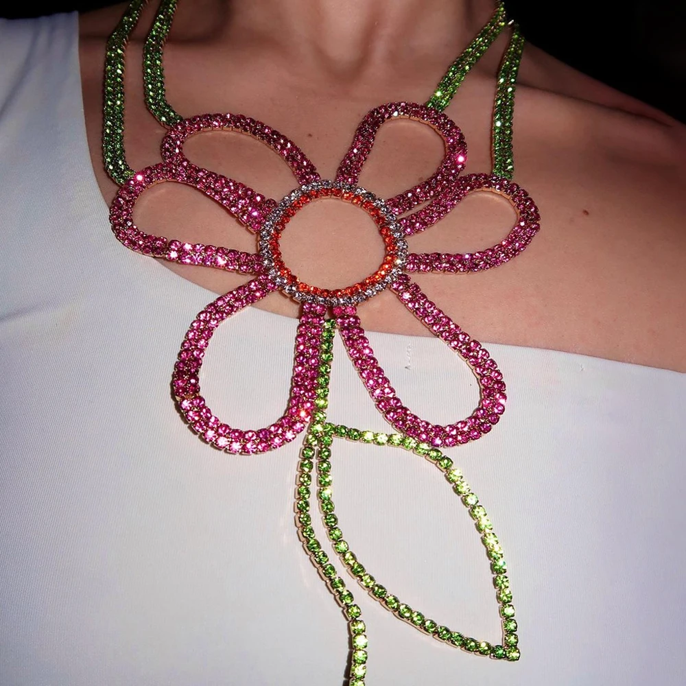 Красочное колье-чокер с цветоч – обзор и цена Crystal Choker Necklace