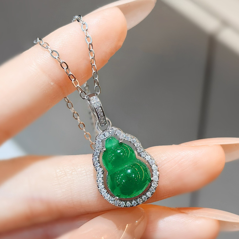 Натуральный зеленый агат, изум – обзор и цена Crystal Choker Necklace