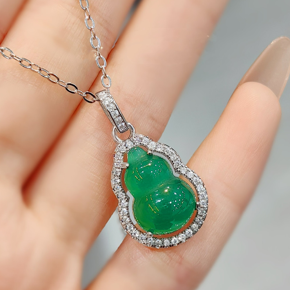Натуральный зеленый агат, изум – обзор и цена Crystal Choker Necklace